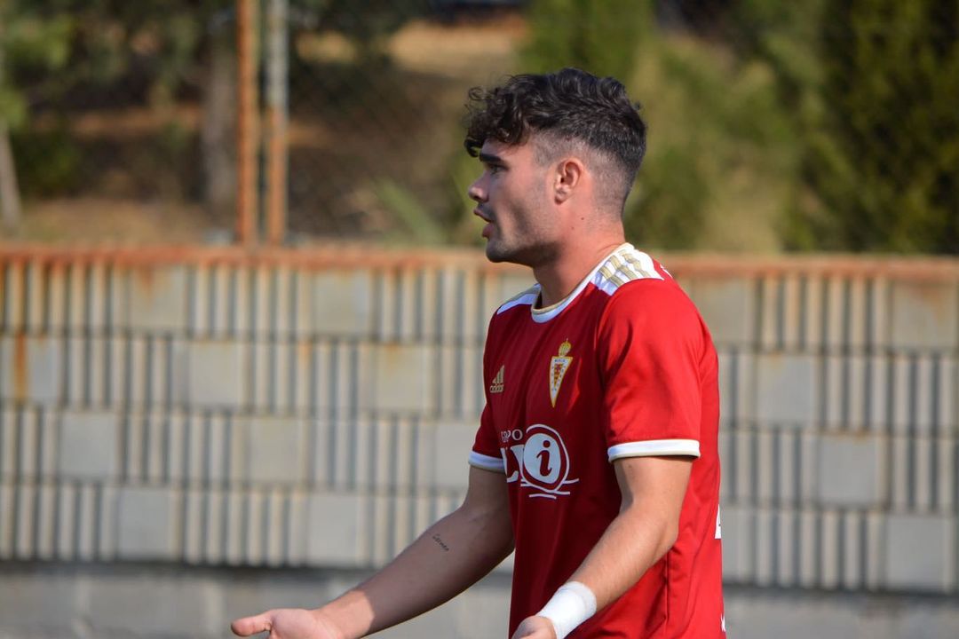 Ismael Ferrer y el Real Murcia, un encuentro a medio camino Ismael Ferrer y el Real Murcia, un encuentro a medio camino