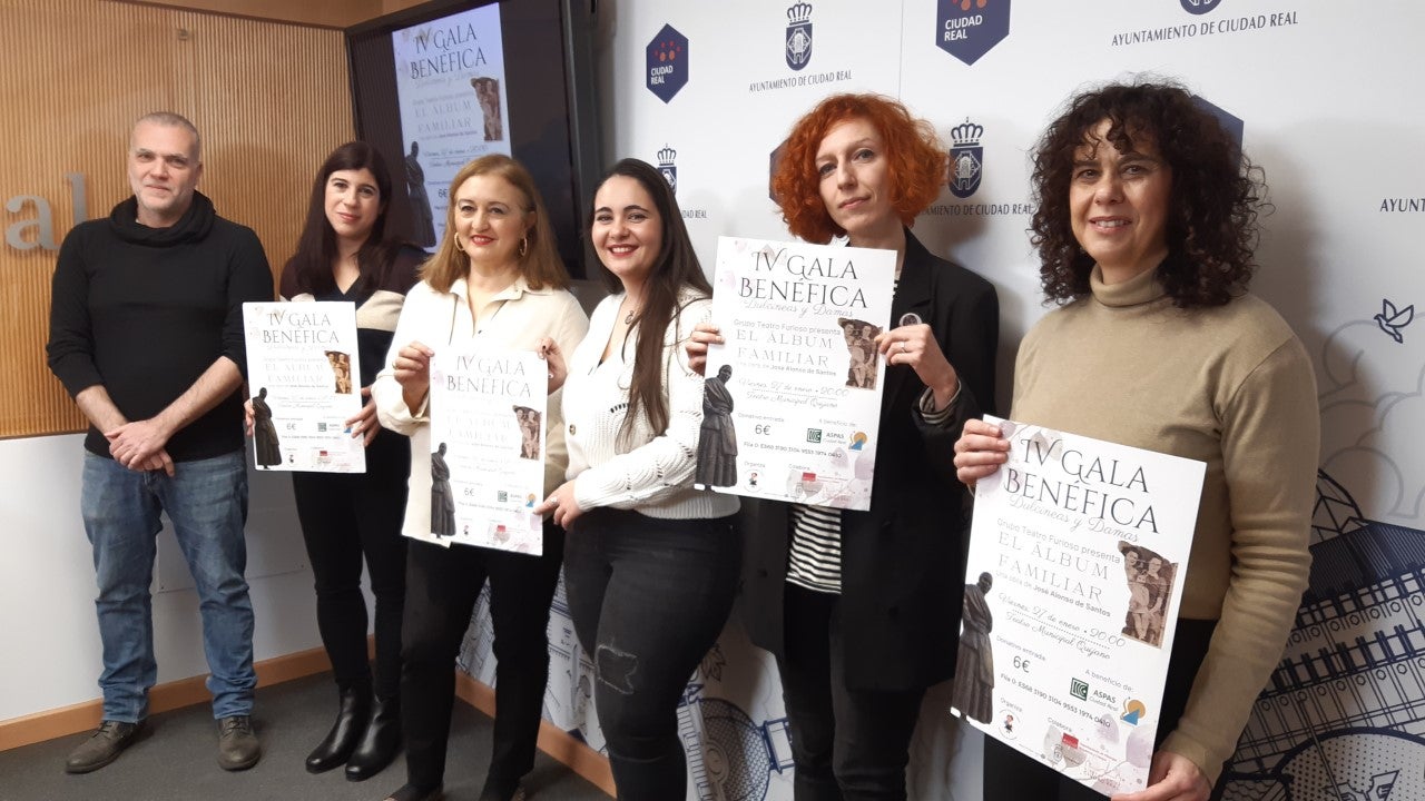 Dulcineas y Damas de Ciudad Real celebrarán su gala benéfica con la obra de teatro "El álbum familiar" Dulcineas y Damas de Ciudad Real celebrarán su gala benéfica con la obra de teatro "El álbum familiar"
