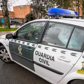 Vehículo de la Guardia Civil Vehículo de la Guardia Civil