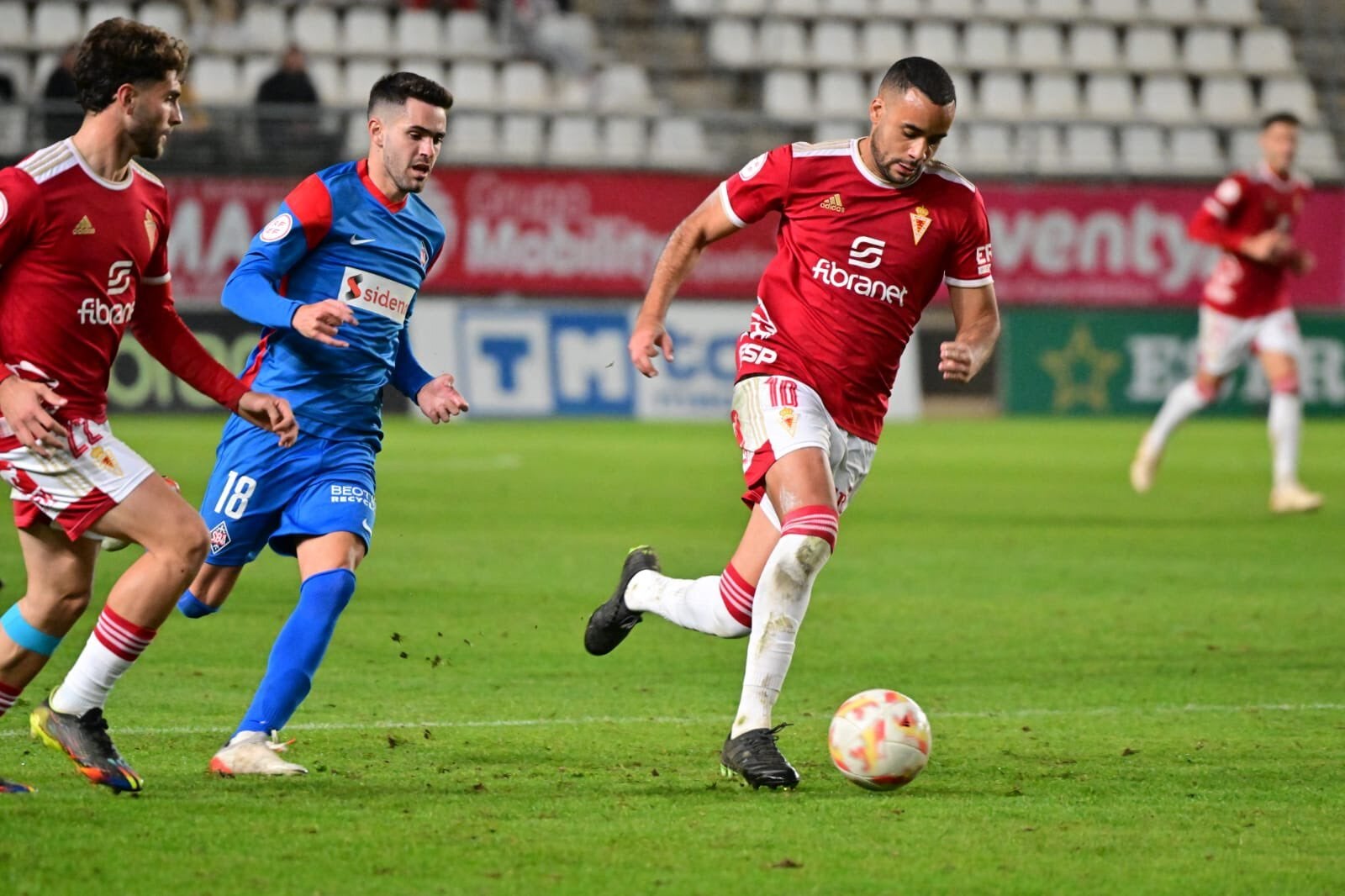 Pablo Ganet: "Estoy muy a gusto en el Real Murcia y no me quiero despistar con contratos" Pablo Ganet: "Estoy muy a gusto en el Real Murcia y no me quiero despistar con contratos"