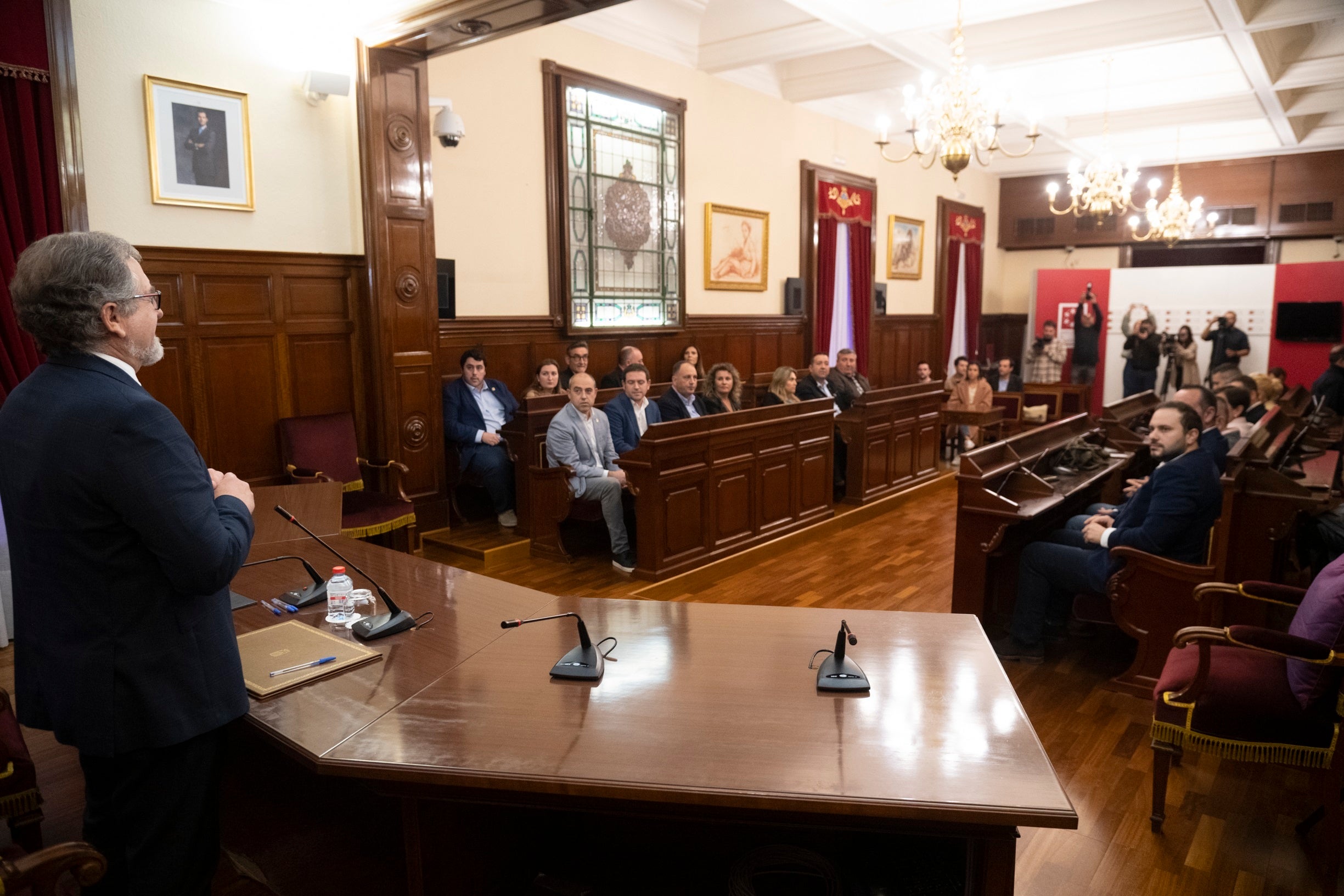 Martí convoca para el 25 de enero la mesa de seguimiento de 'Salvem la Cerámica' Martí convoca para el 25 de enero la mesa de seguimiento de 'Salvem la Cerámica'