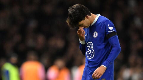  Joao F&eacute;lix se estrena con roja en el Chelsea
