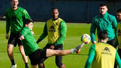 Entrenamiento del Racing previo al partido ante el Sporting Entrenamiento del Racing previo al partido ante el Sporting