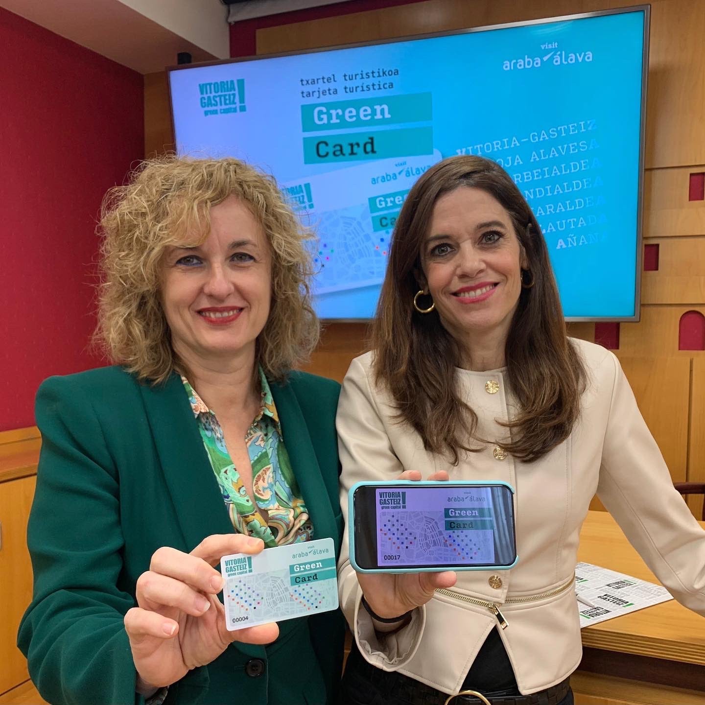 Una tarjeta con descuentos para atraer a turistas Una tarjeta con descuentos para atraer a turistas