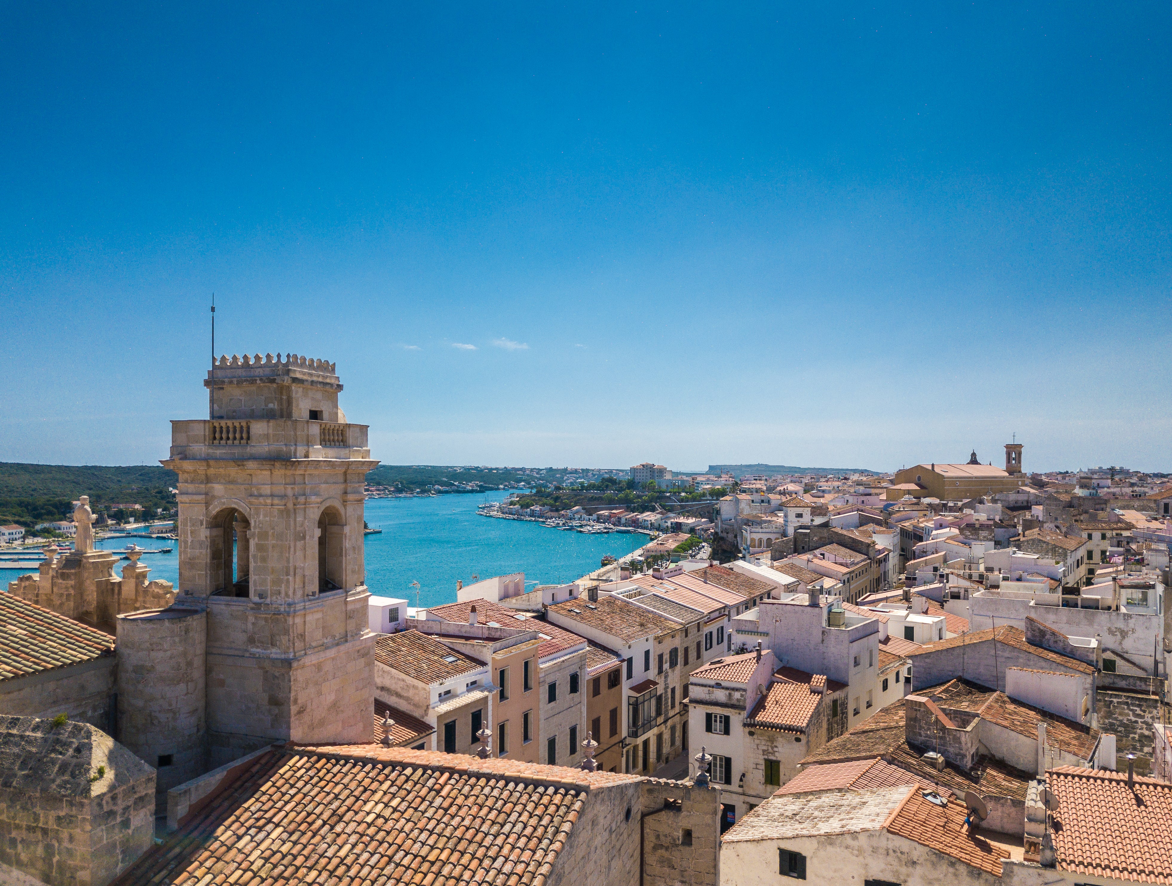 Maó, destino de naturaleza y cultura los 365 días del año Maó, destino de naturaleza y cultura los 365 días del año