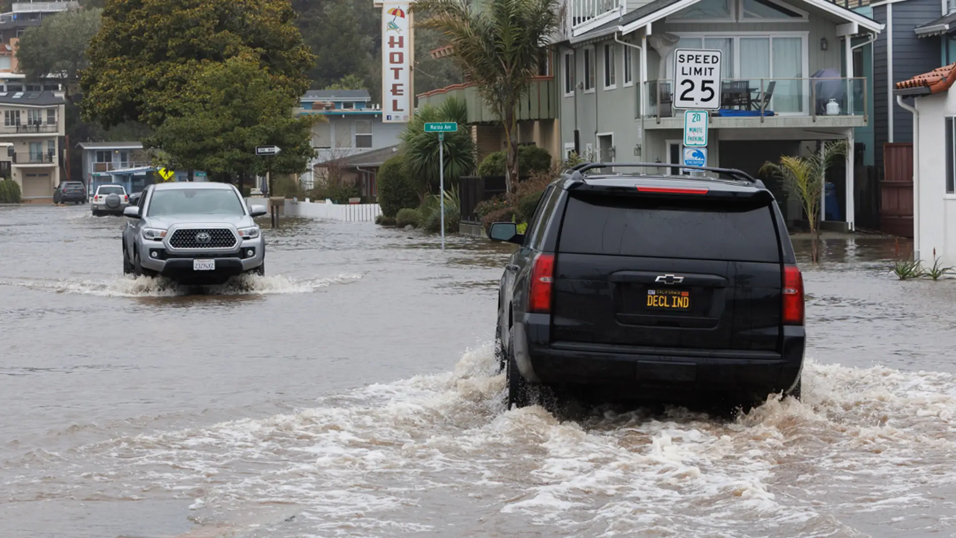 Graves inundaciones en California provocan varios muertos