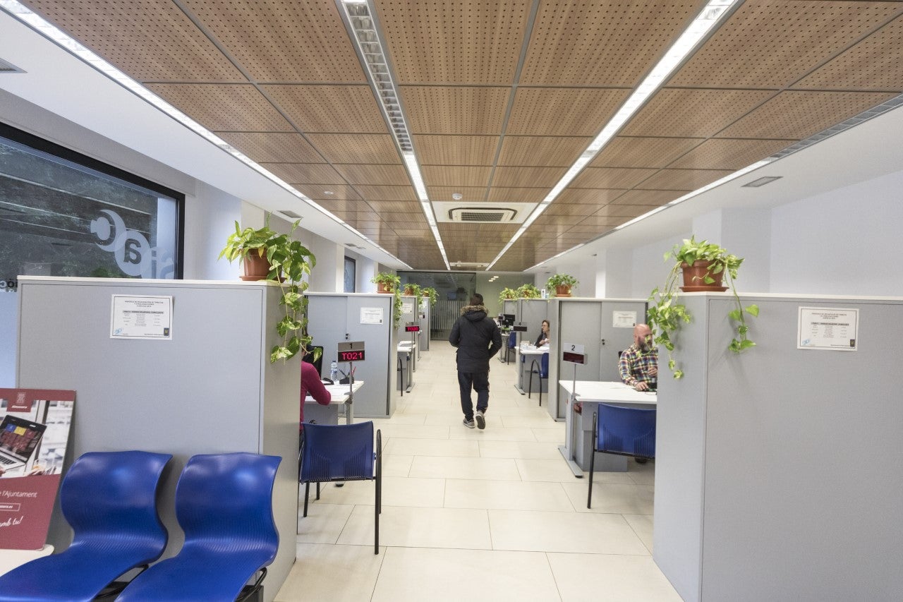 Almassora registra 238 aspirantes para seis plazas de conserje Almassora registra 238 aspirantes para seis plazas de conserje