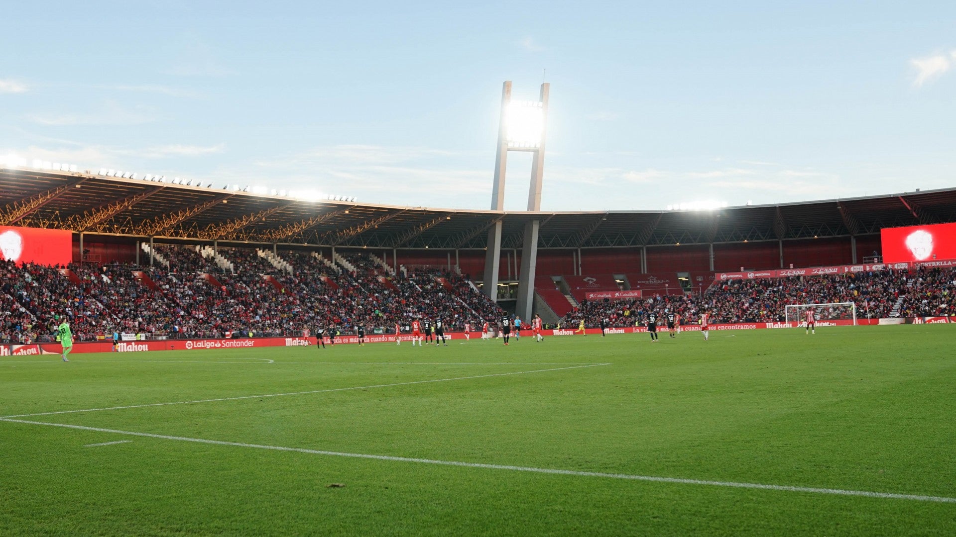 El Almería pone a la venta 1.000 abonos para la segunda vuelta El Almería pone a la venta 1.000 abonos para la segunda vuelta