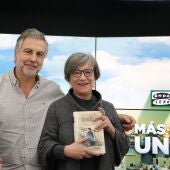 Gisela Pou con Carlos Alsina