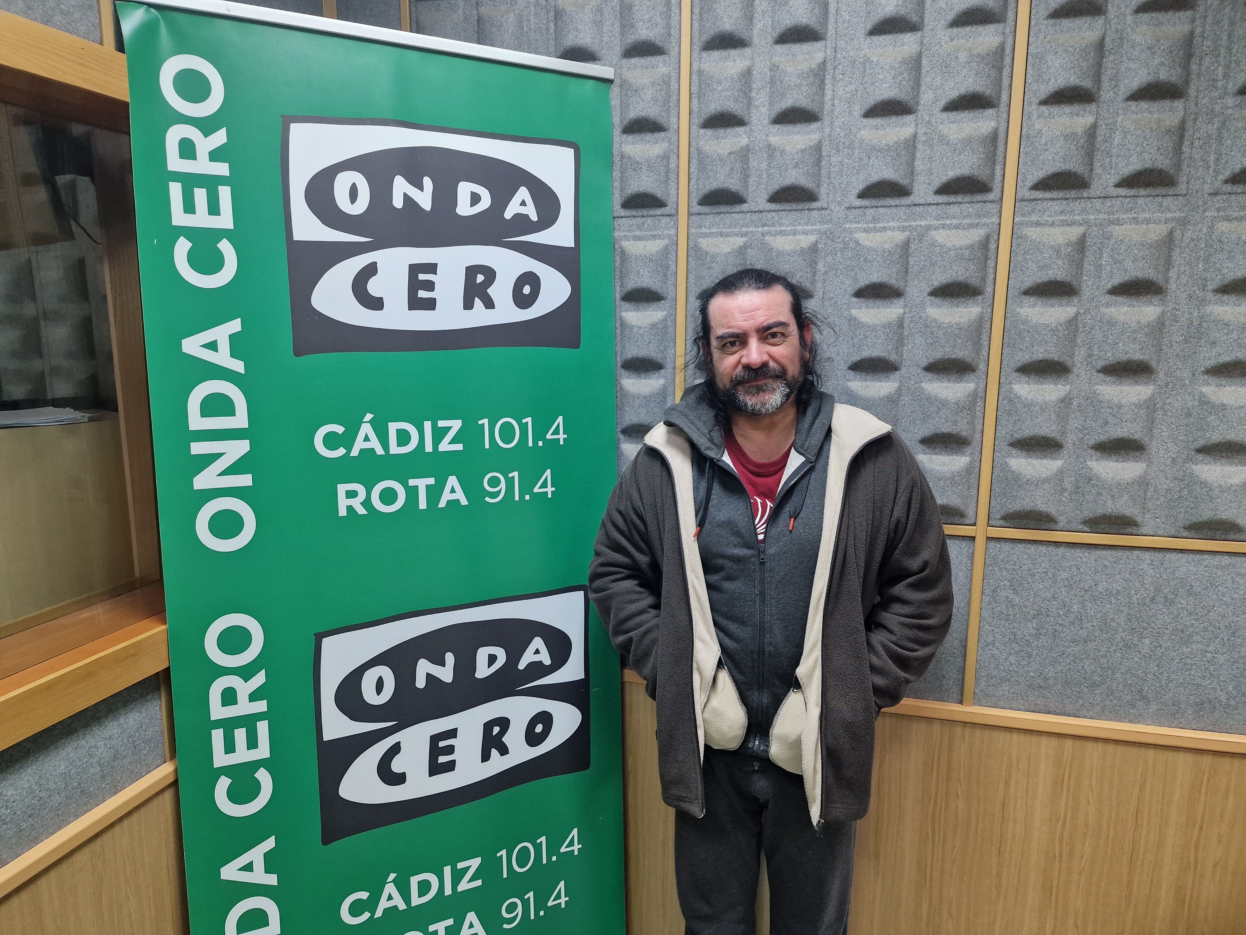 28 años de poesía y Carnaval: el nuevo libro del 'Chapa' que se presenta el sábado en Cádiz 28 años de poesía y Carnaval: el nuevo libro del 'Chapa' que se presenta el sábado en Cádiz