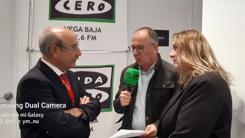 Antonio Perez alcalde de rojales y Miriam Trives concejala de turismo ofrecen lo mejor del municipio rojales