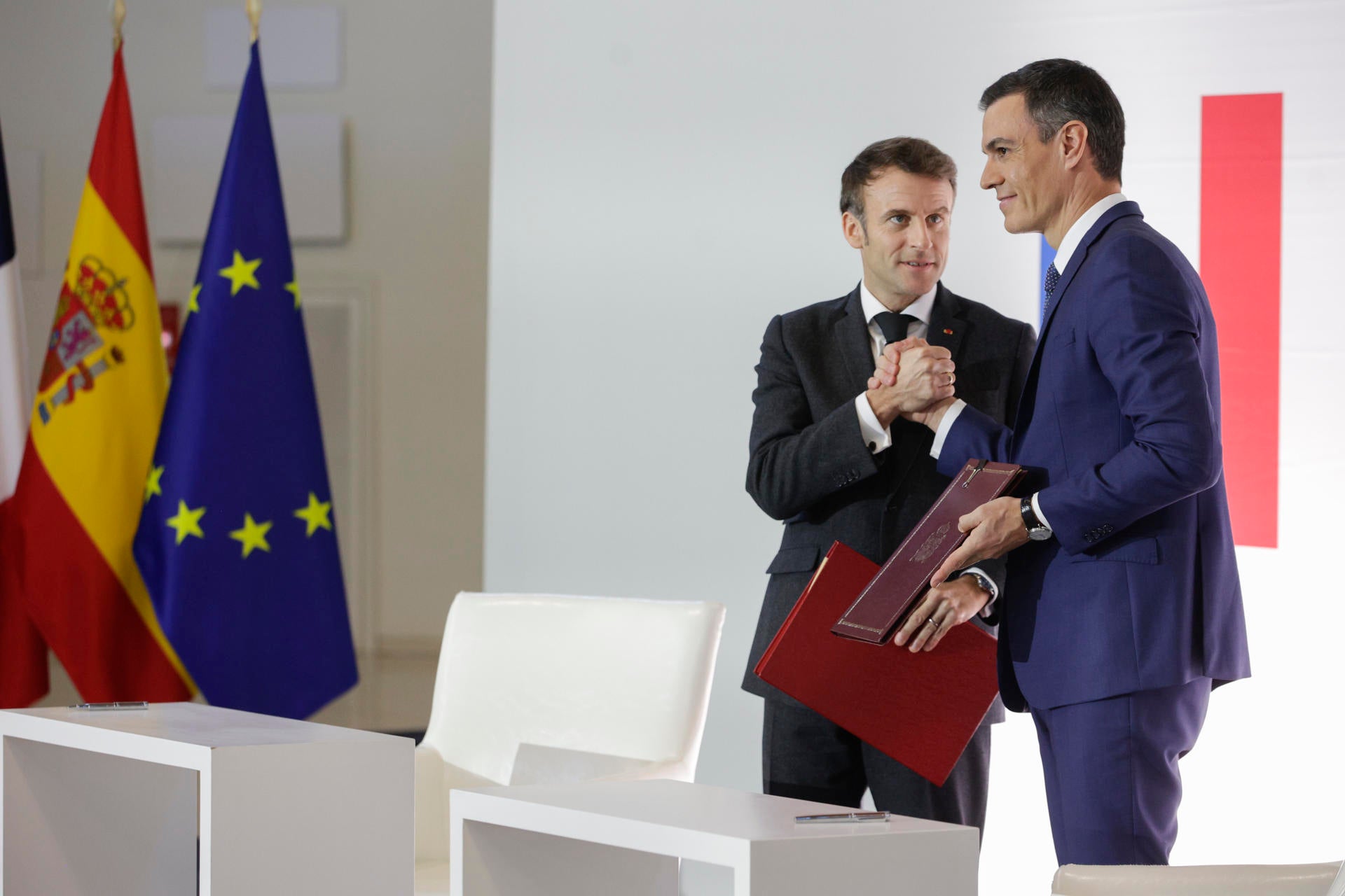 ¿En qué cambia la relación entre España y Francia tras el acuerdo alcanzado en la cumbre de Barcelona? ¿En qué cambia la relación entre España y Francia tras el acuerdo alcanzado en la cumbre de Barcelona?