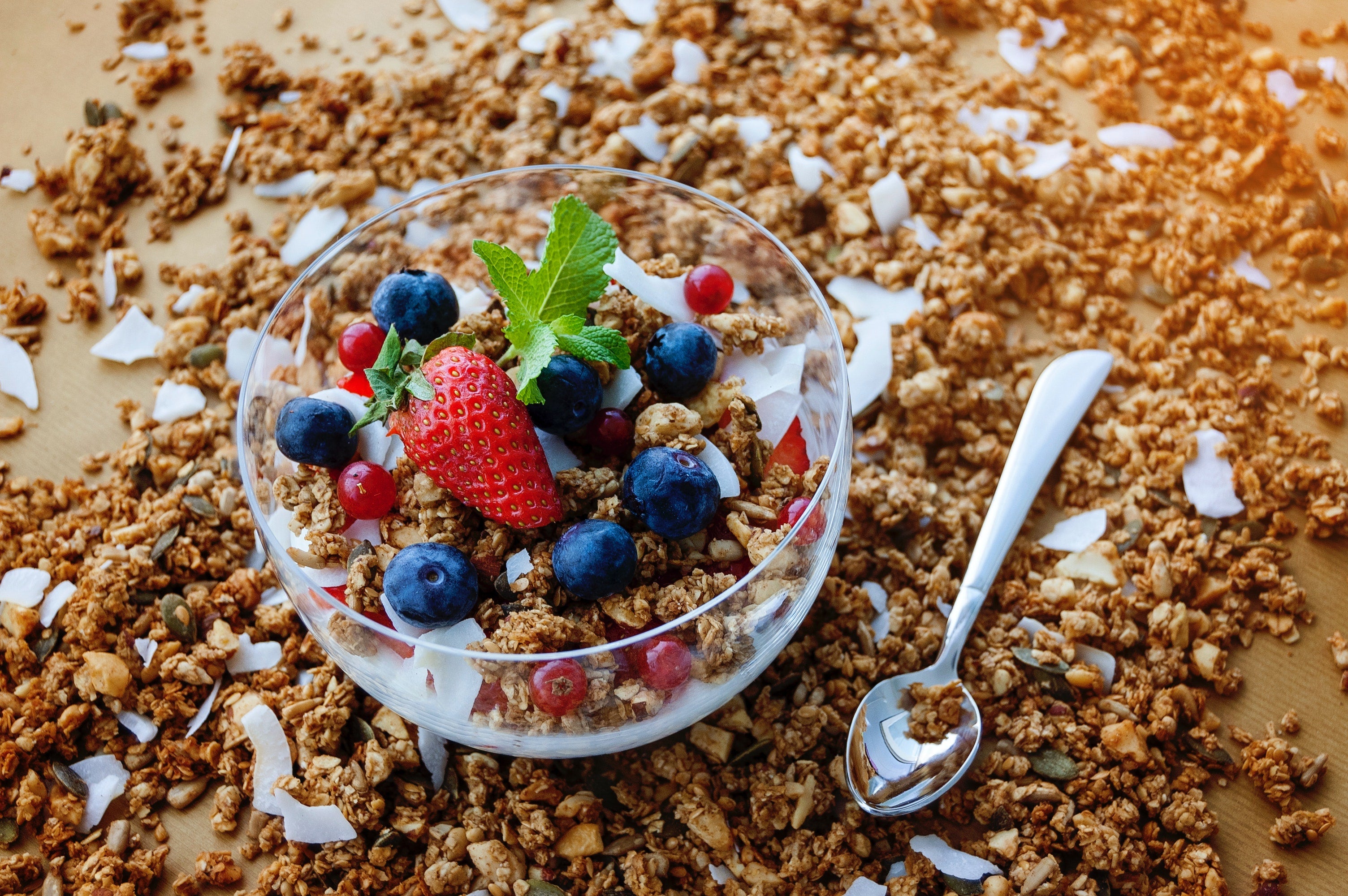 Qué es la granola, uno de los cereales más saludables que recomienda la OCU Qué es la granola, uno de los cereales más saludables que recomienda la OCU