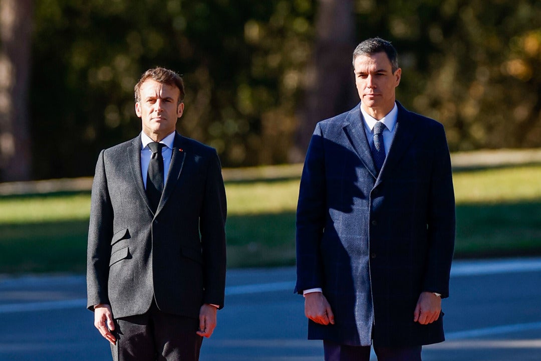 Pedro Sánchez y Macron se citan en Barcelona mientras los independentistas se manifiestan por el procés Pedro Sánchez y Macron se citan en Barcelona mientras los independentistas se manifiestan por el procés