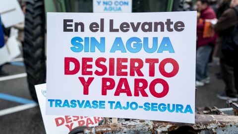 Tajante disconformidad de los agricultores y regantes alicantinos ante el recorte del Trasvase Tajo Segura