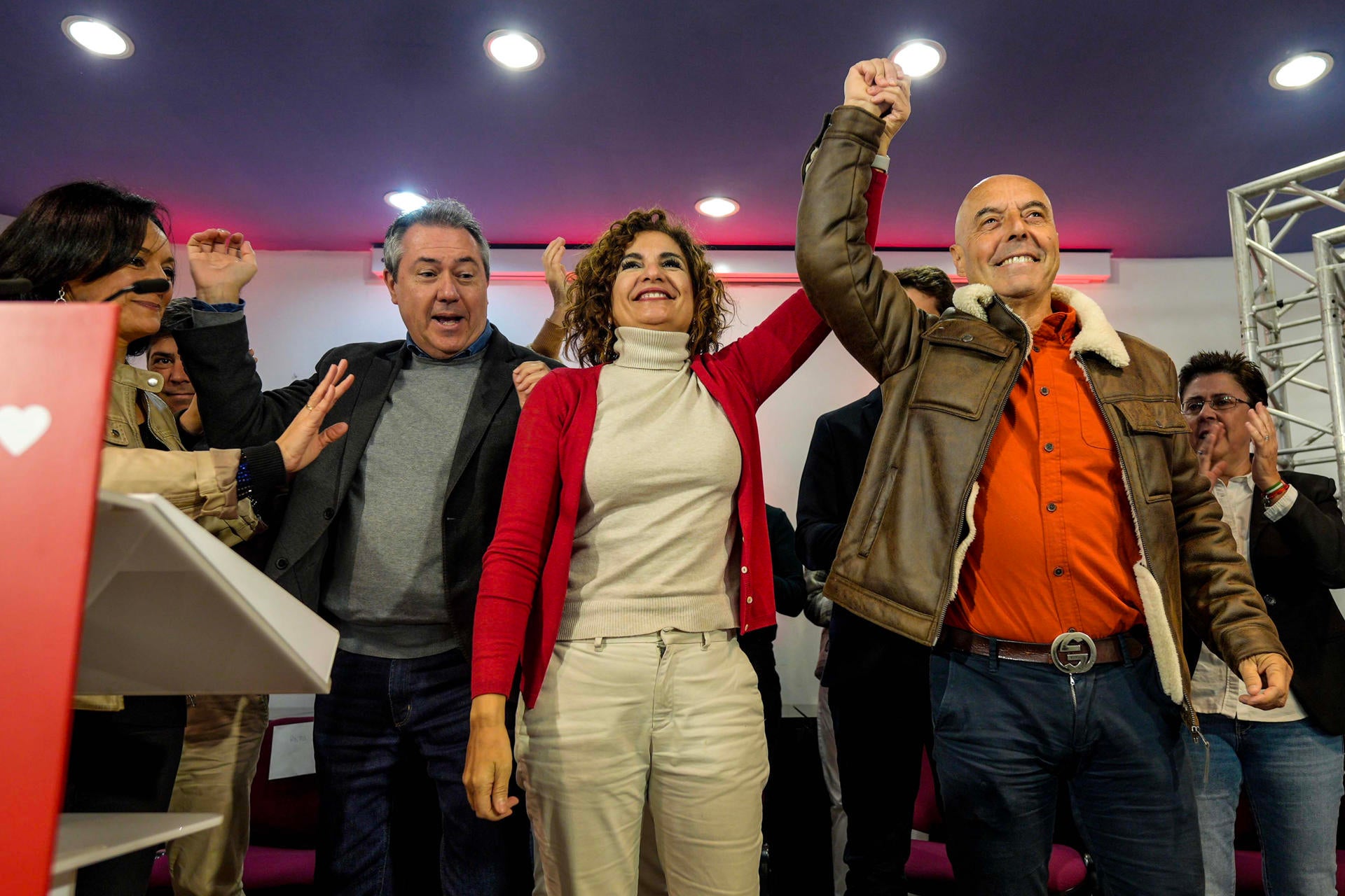 Montero defiende la "convivencia" que abandera Sánchez frente a la "confrontación" de la derecha y de los "nostálgicos" del 1-O Montero defiende la "convivencia" que abandera Sánchez frente a la "confrontación" de la derecha y de los "nostálgicos" del 1-O