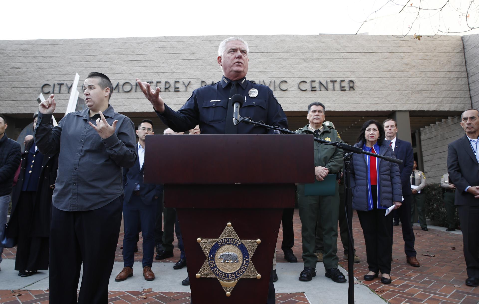 La Policía de Estados Unidos localiza al posible autor del tiroteo masivo en Monterey Park La Policía de Estados Unidos localiza al posible autor del tiroteo masivo en Monterey Park