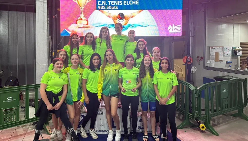 Equipo femenino del Club Natación Tenis Elche