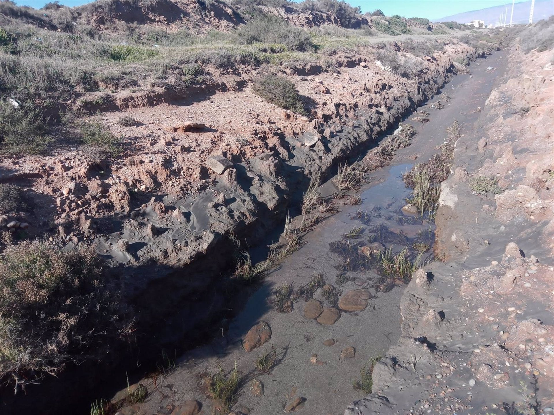 La entrada de agua en las Salinas de Cabo de Gata se retomará este miércoles tras el temporal La entrada de agua en las Salinas de Cabo de Gata se retomará este miércoles tras el temporal