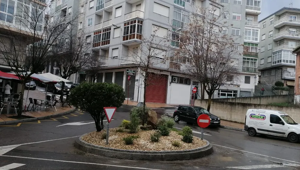 O Concello remodela a glorieta que conecta as rúas Nicomedes Pastor Díaz e Fernández Alonso O Concello remodela a glorieta que conecta as rúas Nicomedes Pastor Díaz e Fernández Alonso
