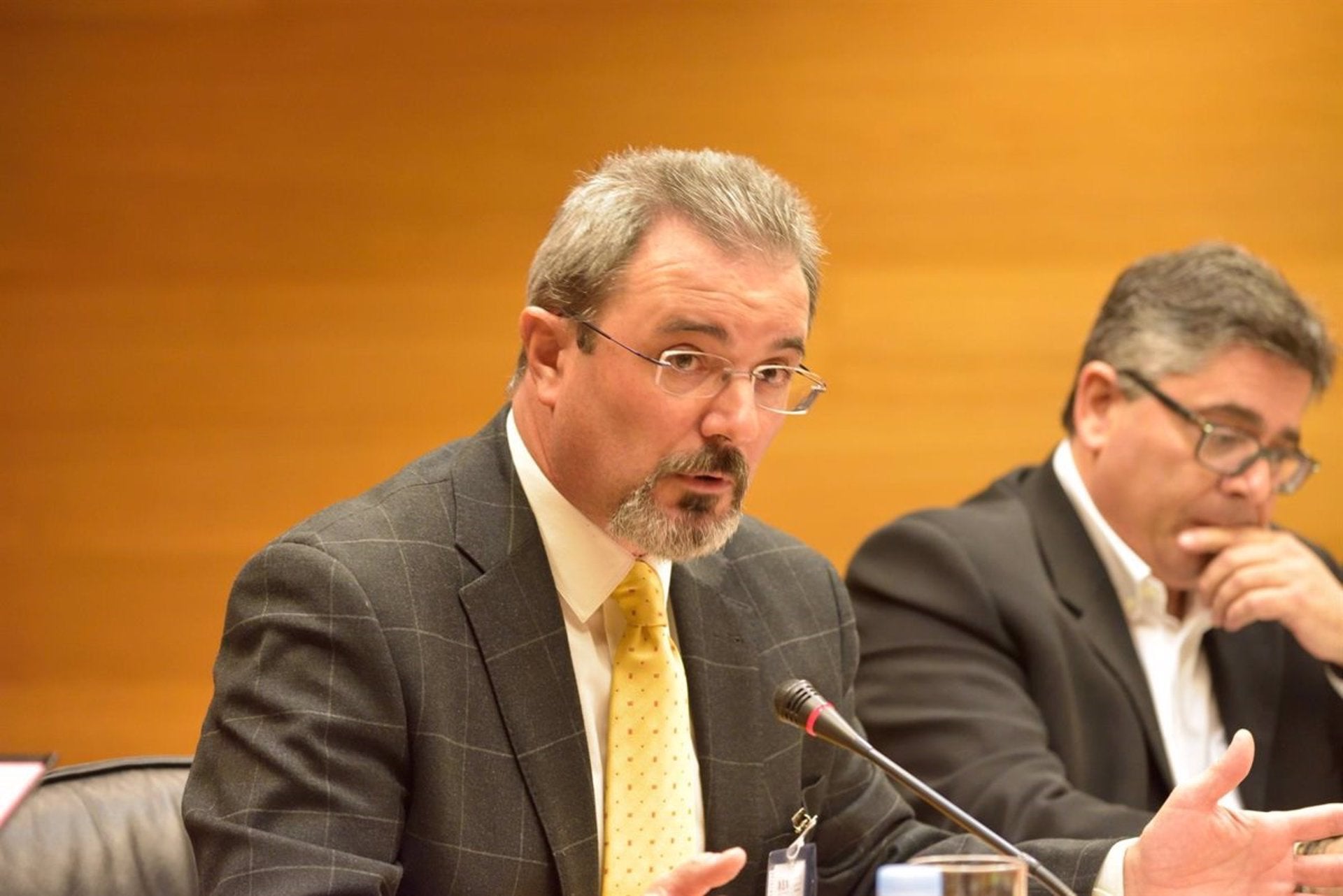 Carlos Flores (VOX) avanza que dejará el Consell de Transparencia cuando comience la campaña electoral Carlos Flores (VOX) avanza que dejará el Consell de Transparencia cuando comience la campaña electoral