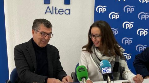 Manuel Pérez Fenoll y Rocío Gómez Manuel Pérez Fenoll y Rocío Gómez