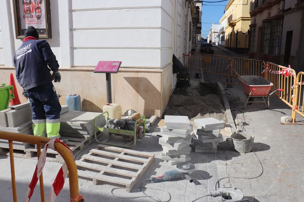 Comienzan las obras de accesibilidad al Teatro Principal de Puerto Real Comienzan las obras de accesibilidad al Teatro Principal de Puerto Real