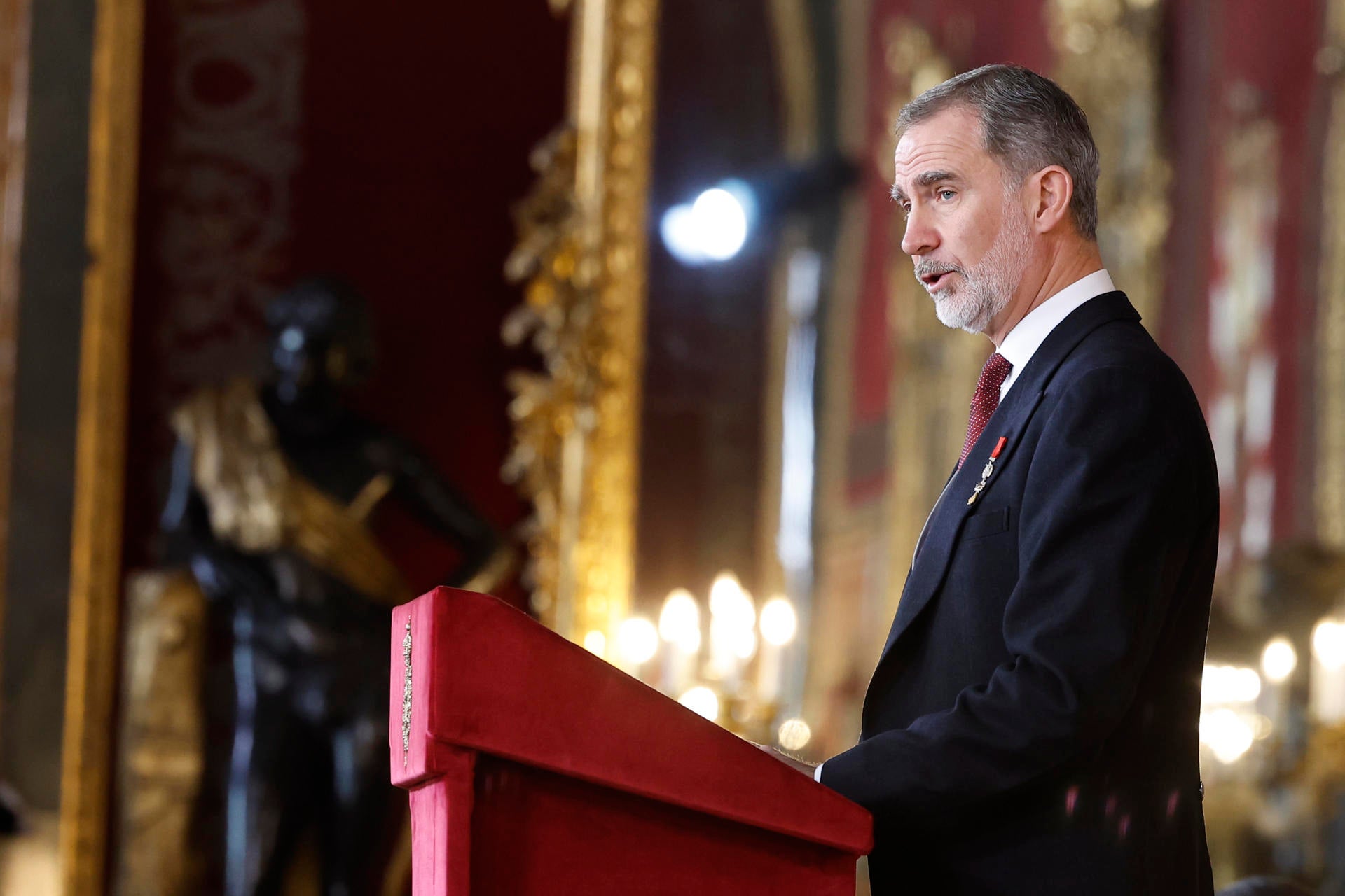 El rey Felipe VI destaca el compromiso de España con el suministro de equipamiento militar a Ucrania El rey Felipe VI destaca el compromiso de España con el suministro de equipamiento militar a Ucrania