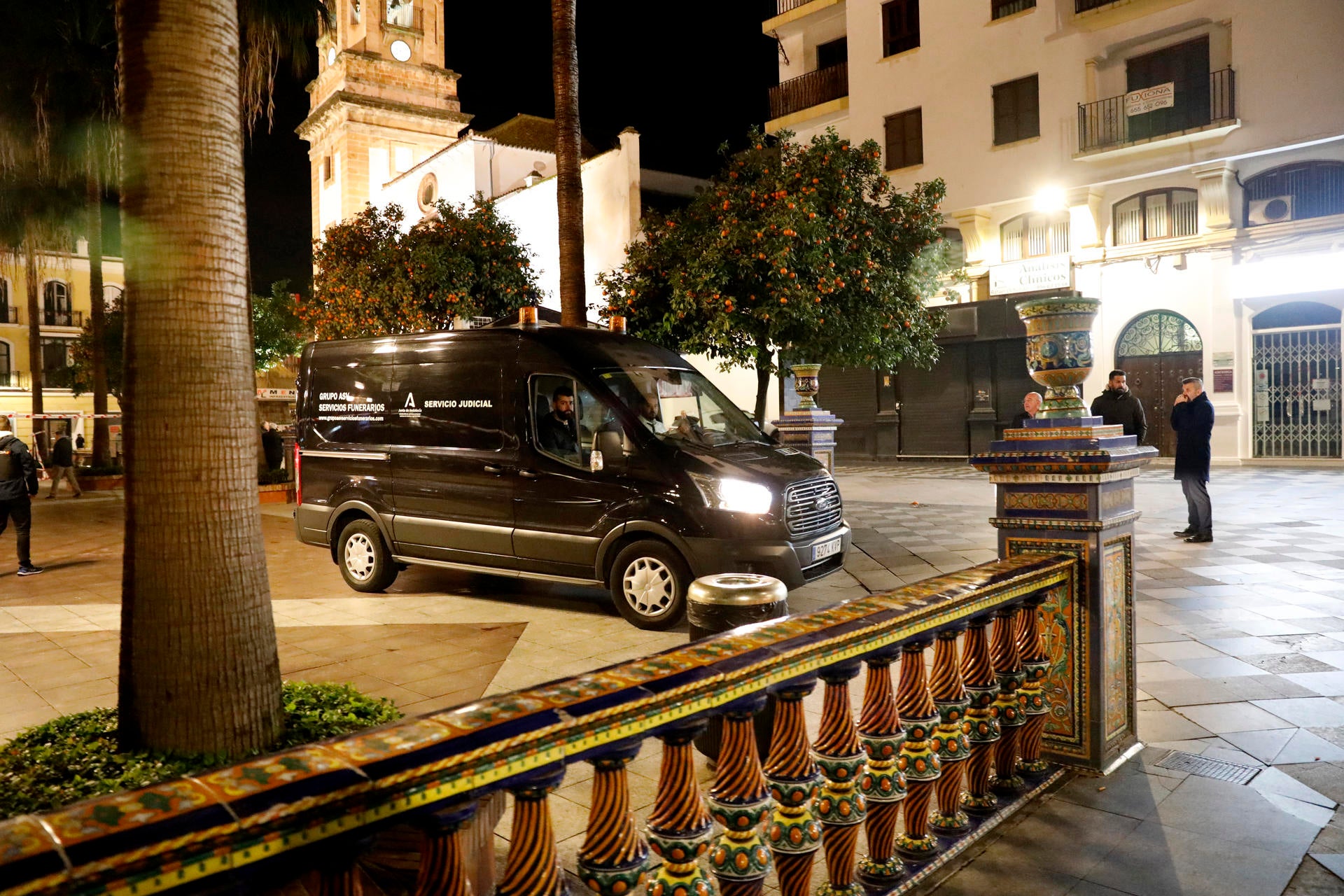 Un testigo del ataque en la Iglesia de San Isidro en Algeciras: "Vimos al párroco tirado en el suelo con la cabeza sangrando" Un testigo del ataque en la Iglesia de San Isidro en Algeciras: "Vimos al párroco tirado en el suelo con la cabeza sangrando"