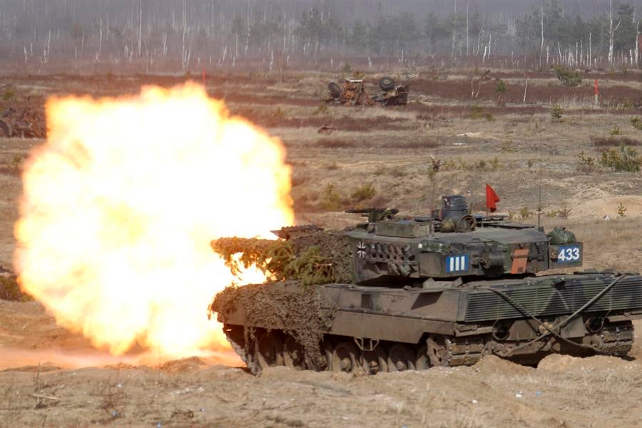 La televisión rusa desprecia los tanques Abrams y Leopard: "Son gatos sin dientes" La televisión rusa desprecia los tanques Abrams y Leopard: "Son gatos sin dientes"