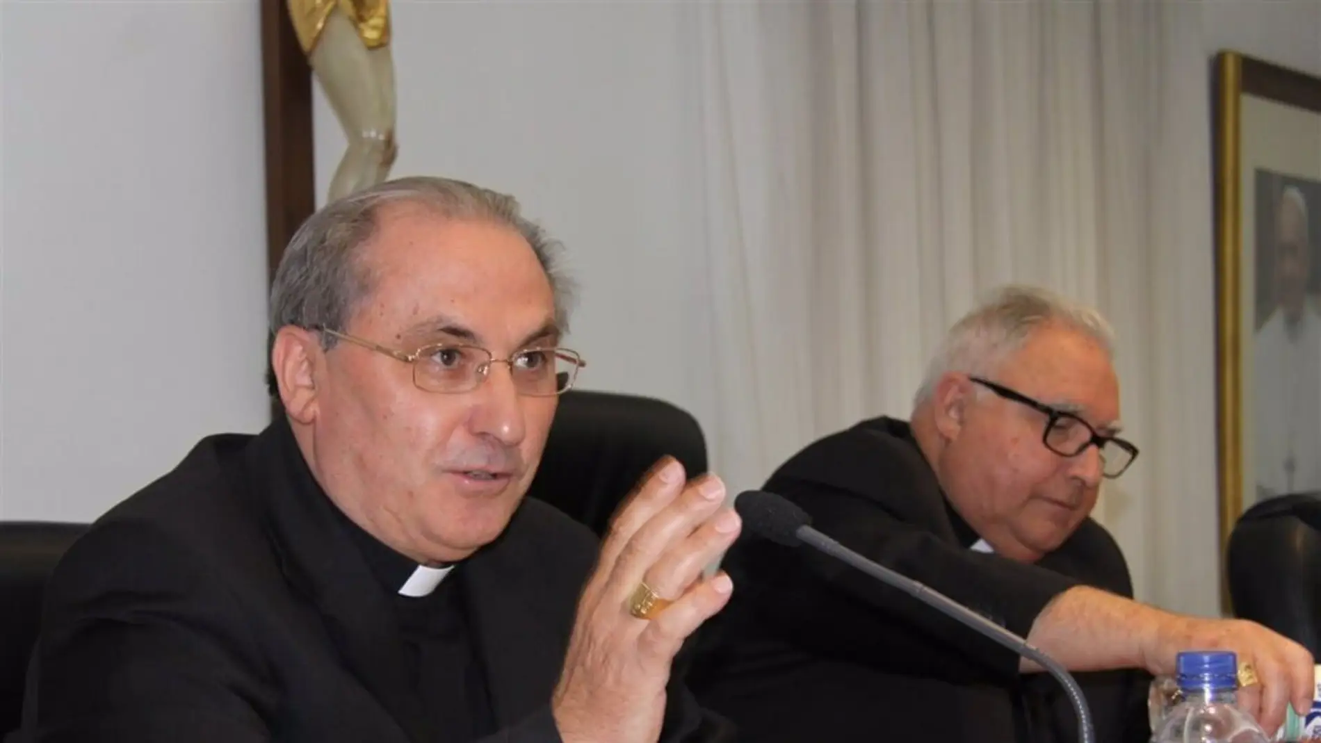 El arzobispo de Mérida-Badajoz presenta su renuncia al Papa al cumplir los 75 años