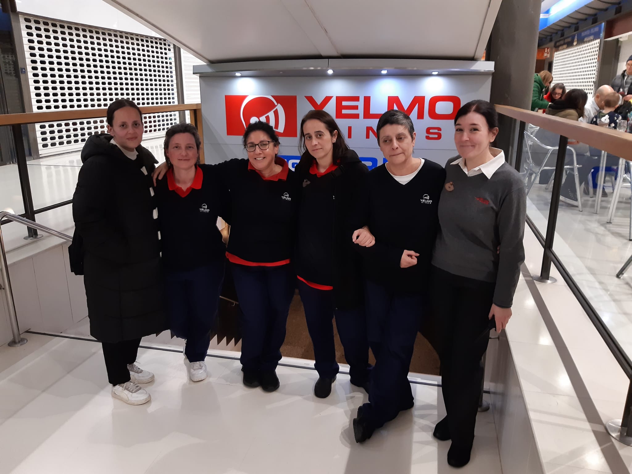 ¡Hasta siempre a los cines Yelmo en el Centro Comercial de Los Rosales! ¡Hasta siempre a los cines Yelmo en el Centro Comercial de Los Rosales!