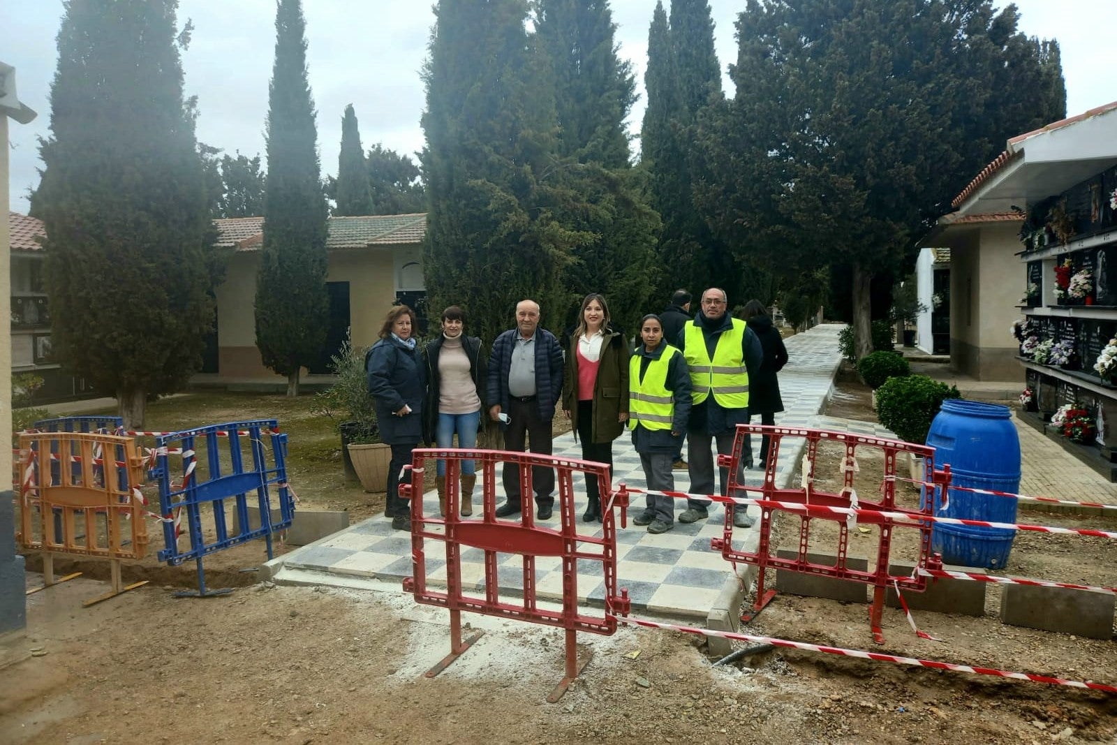 El Ayuntamiento ampliará el cementerio de El Salobral con 80 nichos nuevos El Ayuntamiento ampliará el cementerio de El Salobral con 80 nichos nuevos