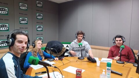 David Tard&iacute;o, Bel&eacute;n Dur&aacute;n, Enrique Dom&iacute;nguez y Miguel Guerra en los estudios de Onda Cero