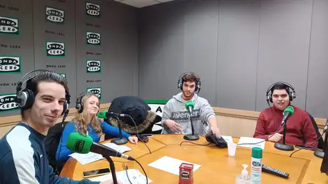 David Tardío, Belén Durán, Enrique Domínguez y Miguel Guerra en los estudios de Onda Cero David Tardío, Belén Durán, Enrique Domínguez y Miguel Guerra en los estudios de Onda Cero