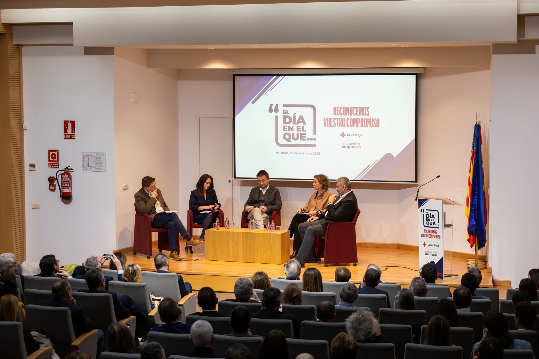 Cruz Roja reconoce a empresas que como Onda Cero les dan un apoyo decidido Cruz Roja reconoce a empresas que como Onda Cero les dan un apoyo decidido