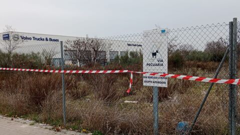 Ecologistas en Acci&oacute;n solicita la eliminaci&oacute;n de las vallas, puertas y candados que impiden el uso p&uacute;blico de la v&iacute;a pecuaria del Cordel de la Legua o de Bilbao en Torrej&oacute;n de Ardoz