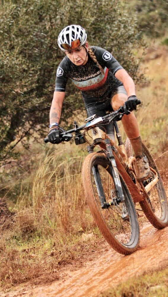 Ariadna Ródenas, ciclista del equipo Mondraker