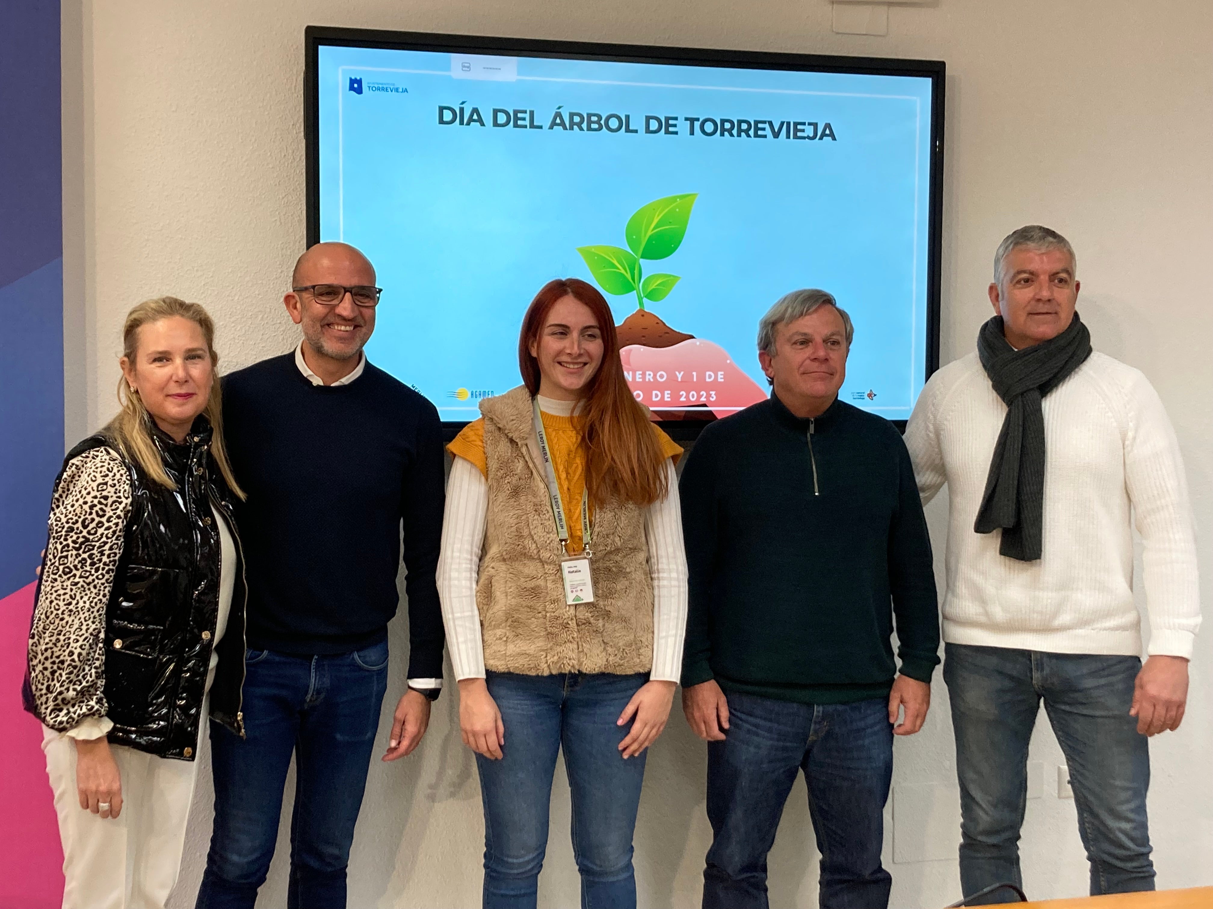 Actividades programadas en Torrevieja para el día del árbol donde participarán alumnos de varios centros Actividades programadas en Torrevieja para el día del árbol donde participarán alumnos de varios centros