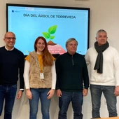 Actividades programadas en Torrevieja para el día del árbol donde participarán alumnos de varios centros Actividades programadas en Torrevieja para el día del árbol donde participarán alumnos de varios centros