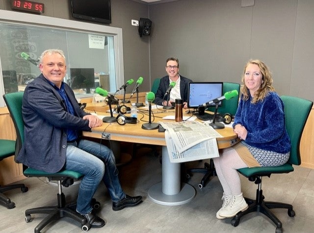 El PP anuncia en Onda Cero que apoyará a Armengol si quiere cambiar la ley y rebajar el catalán a mérito El PP anuncia en Onda Cero que apoyará a Armengol si quiere cambiar la ley y rebajar el catalán a mérito