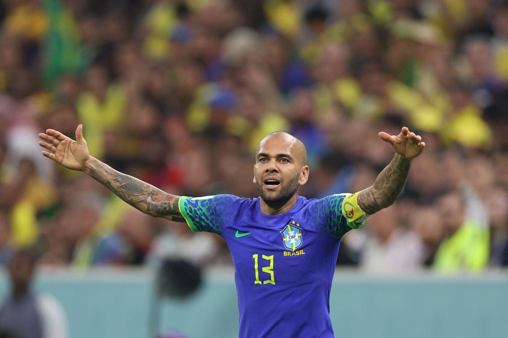 La defensa de Dani Alves señala que las grabaciones desmienten la versión de la víctima porque no muestra "terror o pavor" La defensa de Dani Alves señala que las grabaciones desmienten la versión de la víctima porque no muestra "terror o pavor"