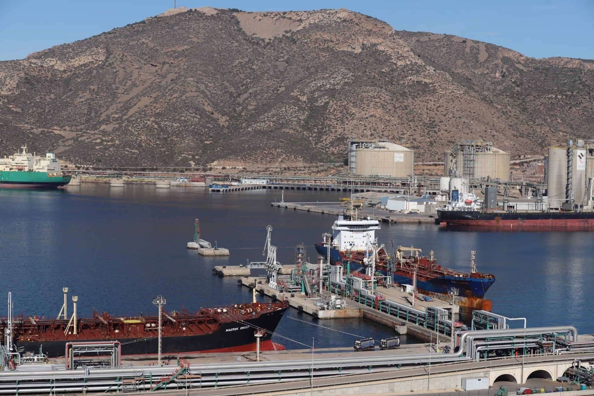 El Puerto de Cartagena alcanzó los 36,6 millones de toneladas movidas durante 2022 El Puerto de Cartagena alcanzó los 36,6 millones de toneladas movidas durante 2022