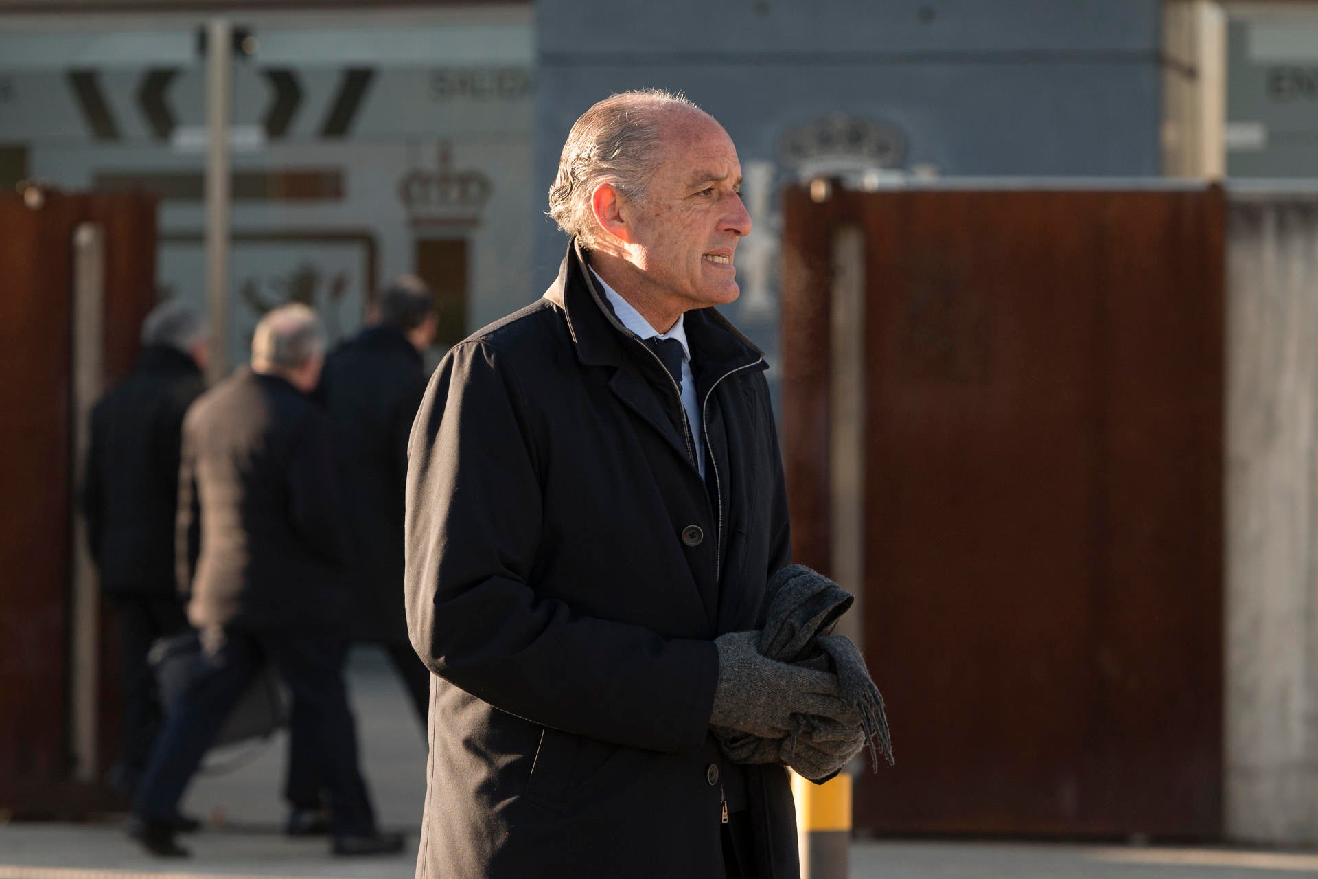 Camps se encara con Correa a la salida de la Audiencia Nacional: "Hijo de puta, me vas a arruinar la vida" Camps se encara con Correa a la salida de la Audiencia Nacional: "Hijo de puta, me vas a arruinar la vida"