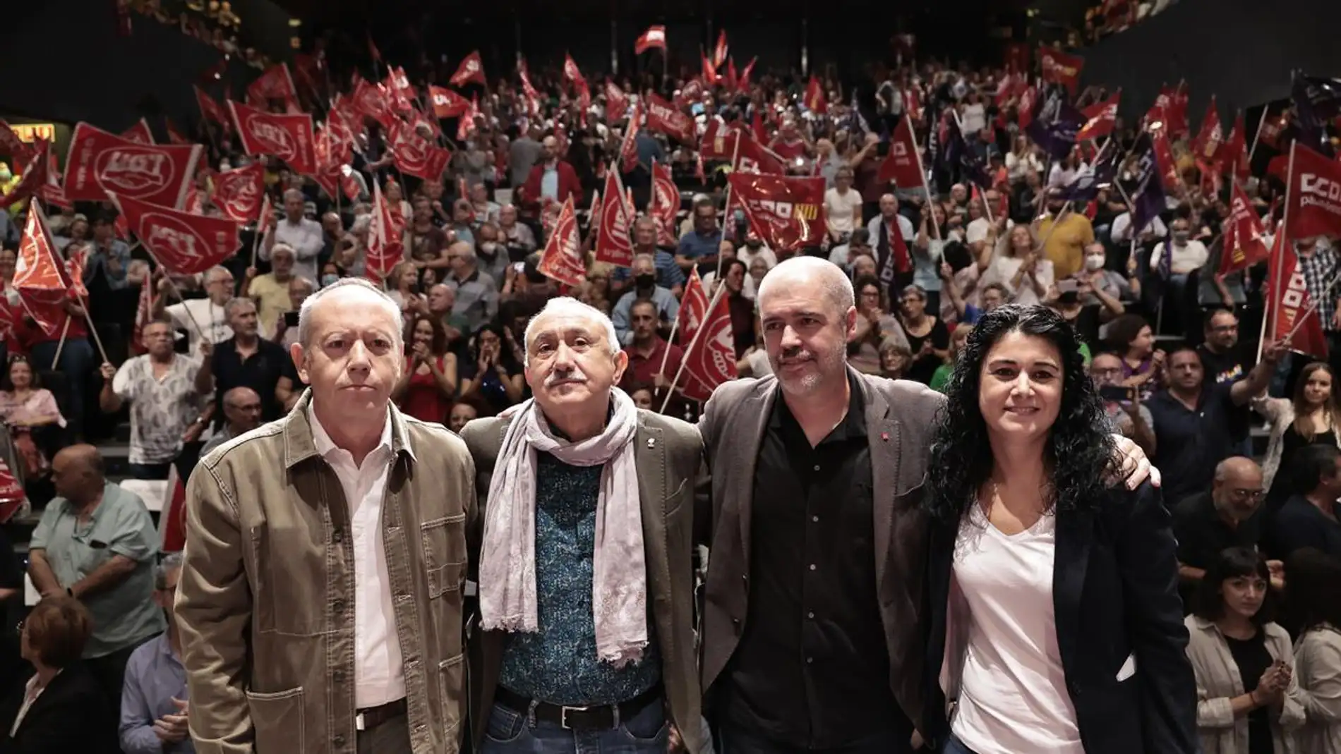 Archivo- Ismael Sáez, Pepe Álvarez, Unai Sordo y Ana García, en València.