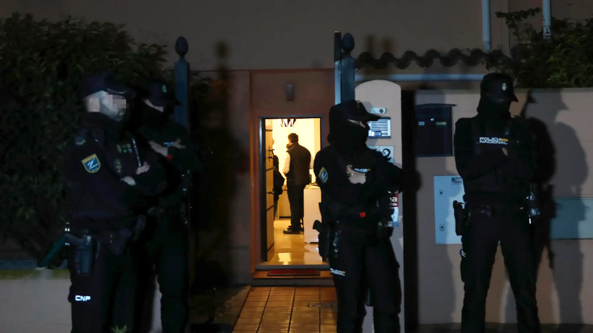 Investigan como violencia de género la muerte por disparos de una mujer y un hombre en Cádiz 