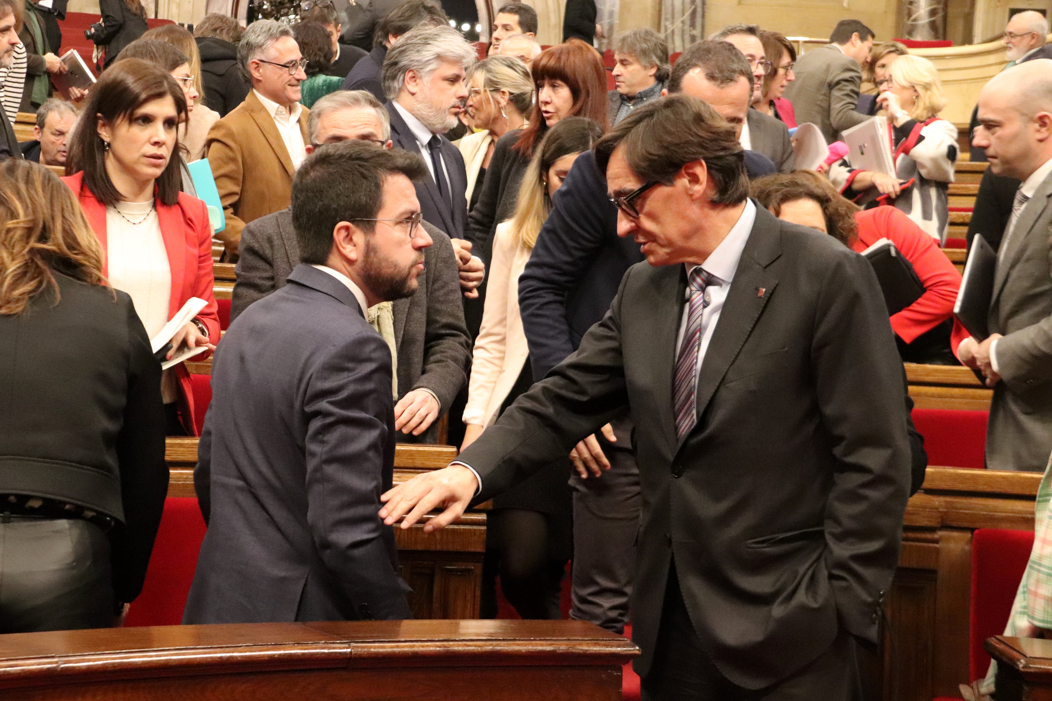 El Govern y el PSC llegan a un acuerdo para aprobar los presupuestos en Cataluña El Govern y el PSC llegan a un acuerdo para aprobar los presupuestos en Cataluña