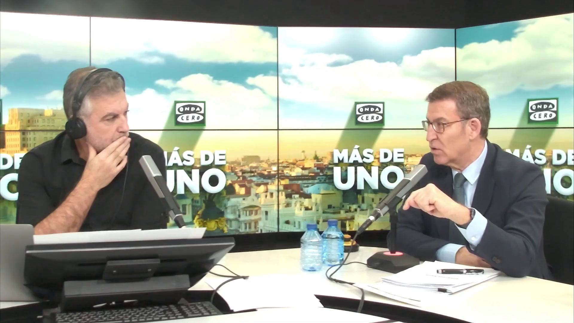 Feijóo reprocha a Sánchez que la subida del SMI no se haga en un contexto de pacto de rentas Feijóo reprocha a Sánchez que la subida del SMI no se haga en un contexto de pacto de rentas