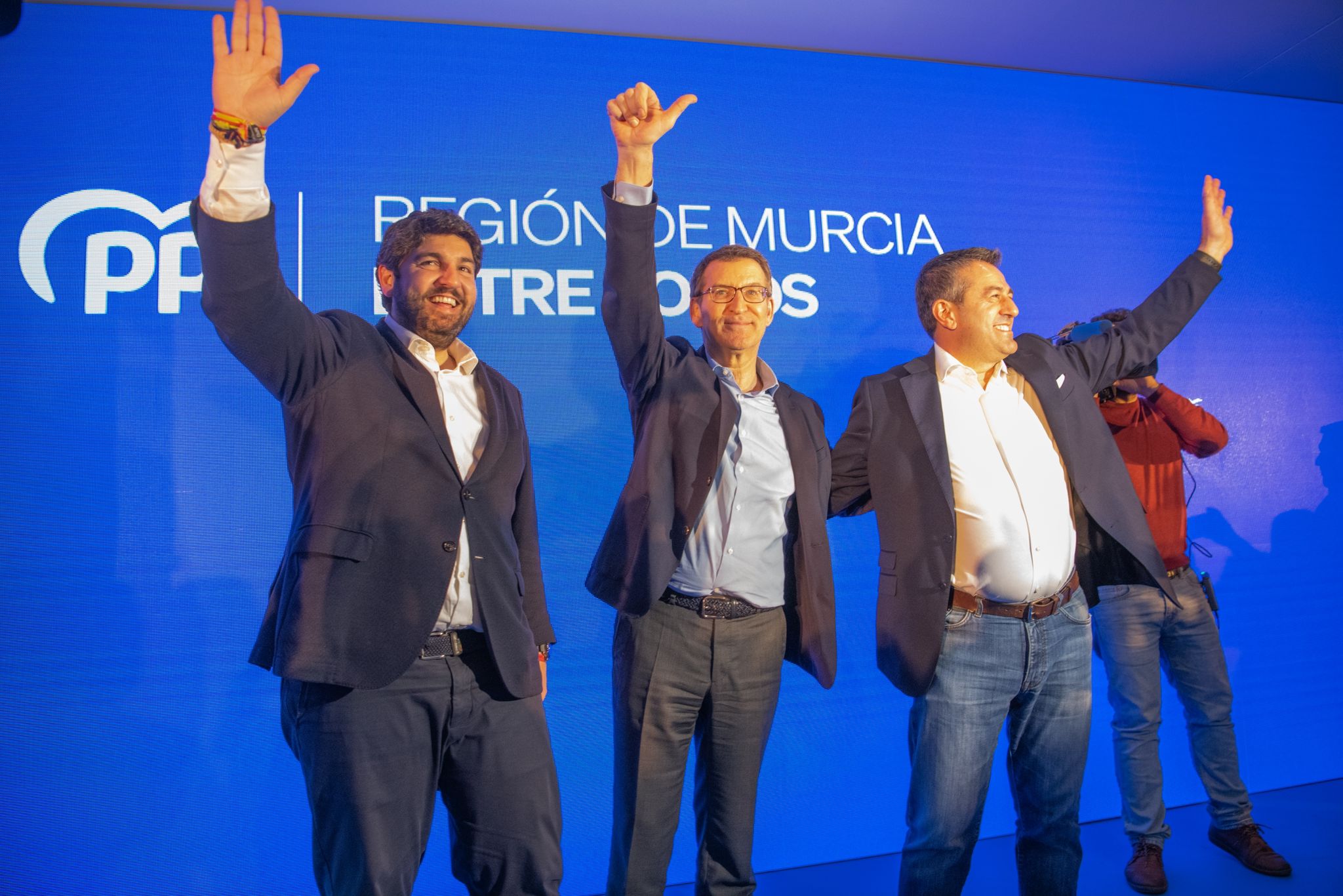 Núñez Feijóo se compromete a impulsar un pacto nacional del agua que conlleve un plan de infraestructuras Núñez Feijóo se compromete a impulsar un pacto nacional del agua que conlleve un plan de infraestructuras