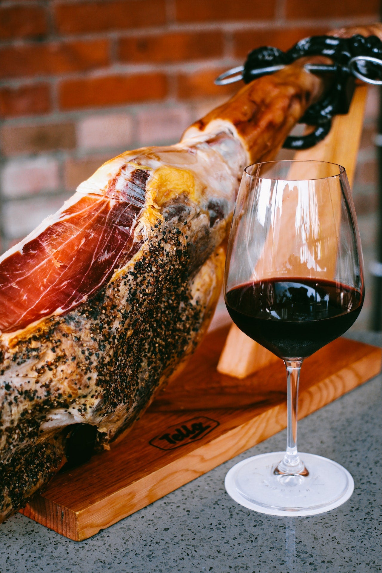 El jamón, nuestro tesoro gastronómico El jamón, nuestro tesoro gastronómico